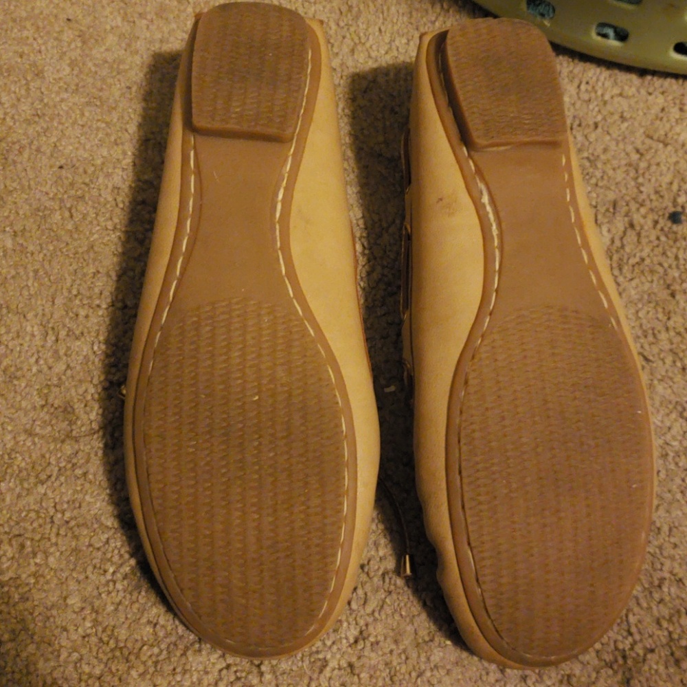Shose - Picture 3 of 4